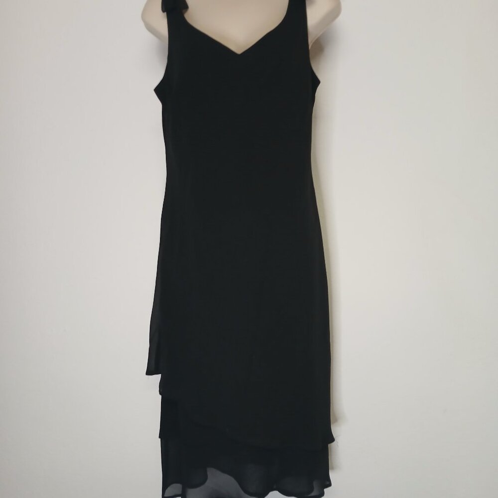 UEC Dawn Joy Chiffon Dress Black V-Neck Sleeveless Handkerchief Hem Size 12 - Picture 4 of 13